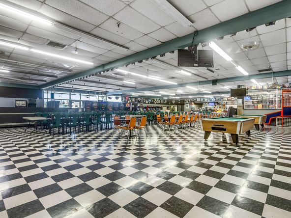Highly Established Turn Key Pizza Planet-Video World in Selma, CA: 1900 Floral Ave, Selma, CA 93662